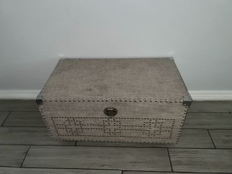 Toy box