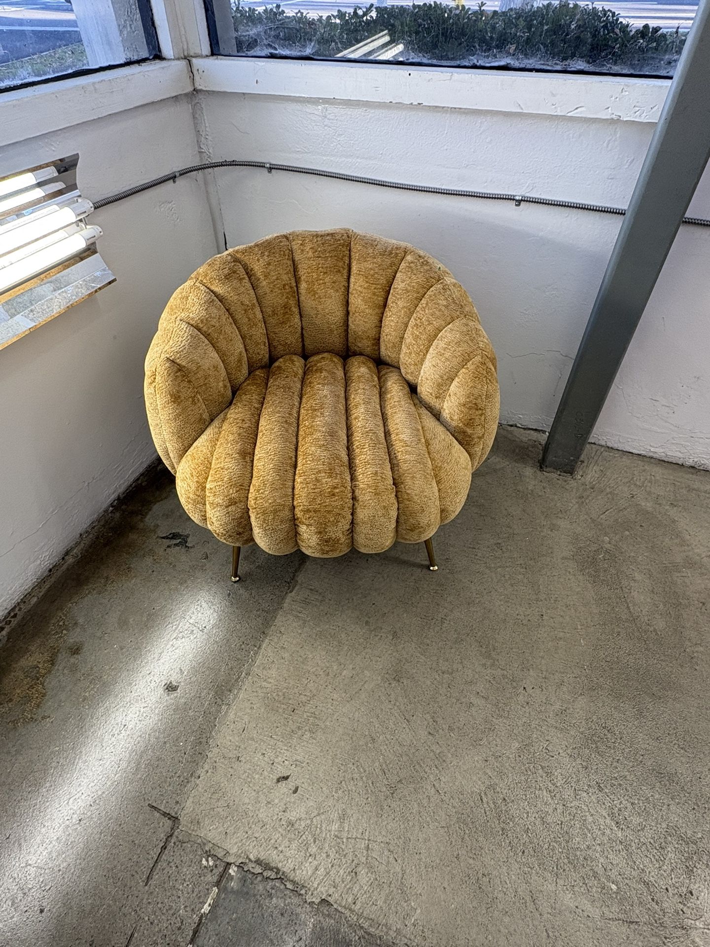 Chair/mid-century styled chair/accent chair/over stuffed chair