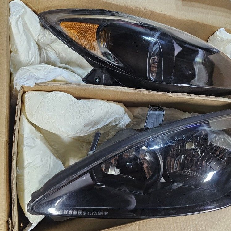 2002-2004 Toyota Camry headlights