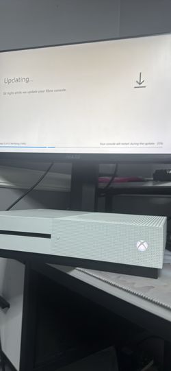Xbox One S 