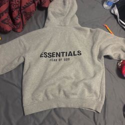 Essentials hoodie size S in mans