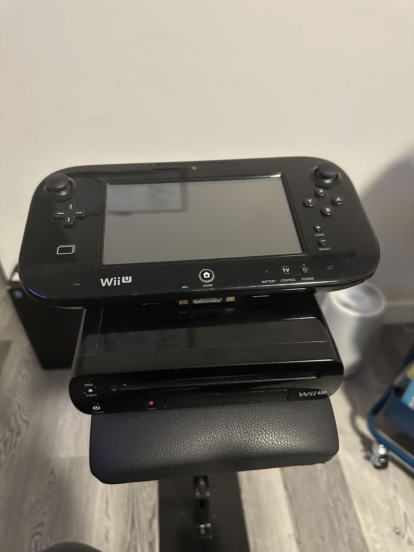 Wii U And Game Pad