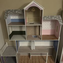 Kidkraft Doll House 