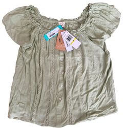 Mason & Belle Medium Light Green Jodie Flutter Sleeve Blouse Top NWT Stitch Fix