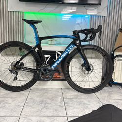 Pinarello F12  Grupo Ultegra 11v 