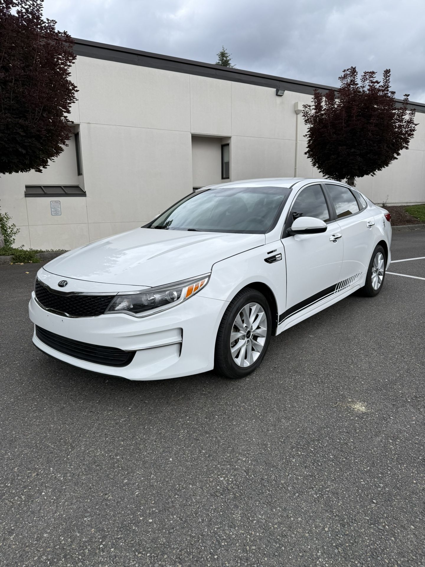 2016 KIA OPTIMA LX
