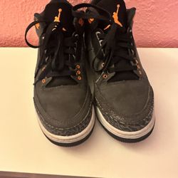 Jordan 8.5 Black Orange