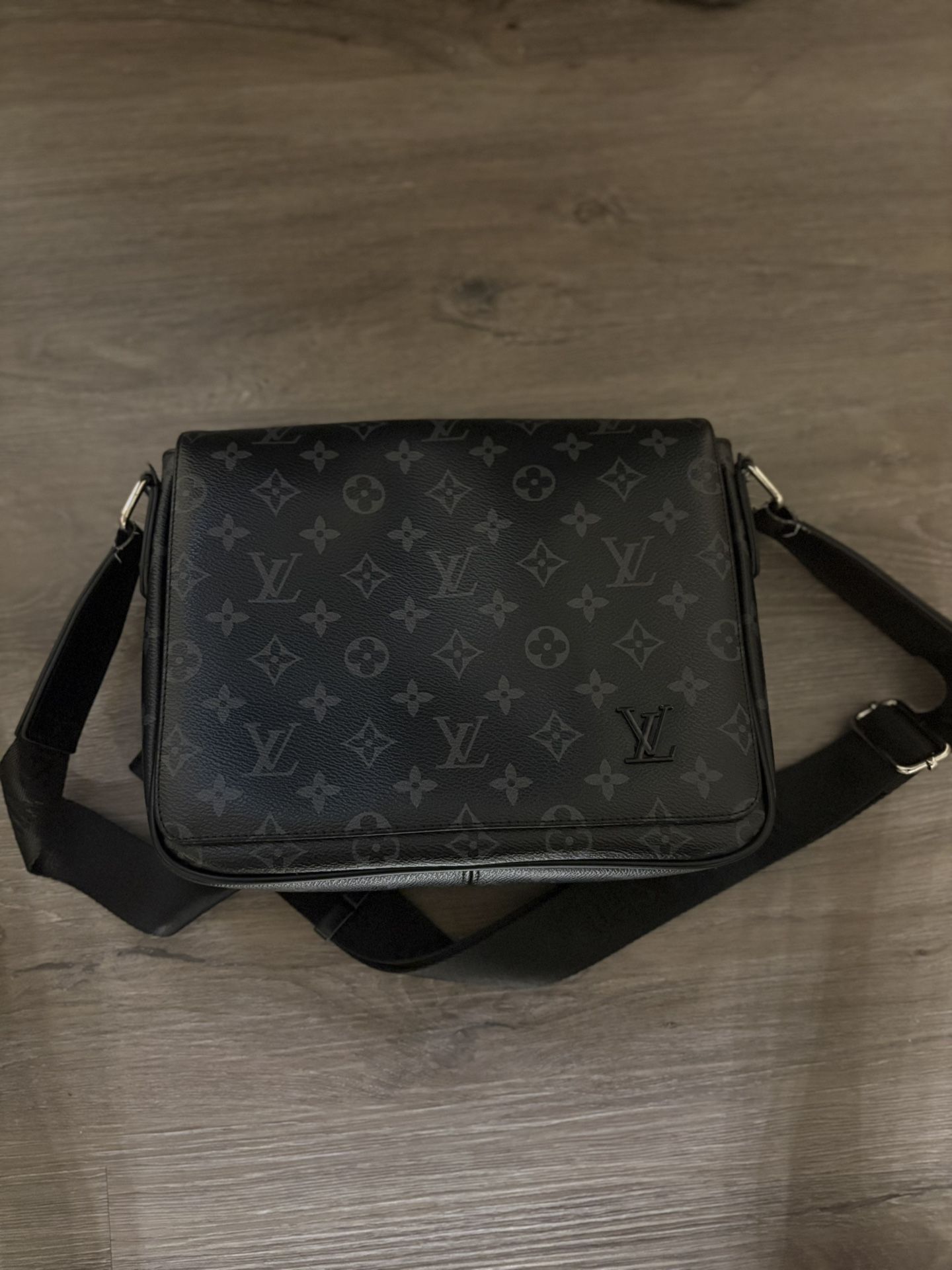 Louis Vuitton District PM - Monogram Eclipse