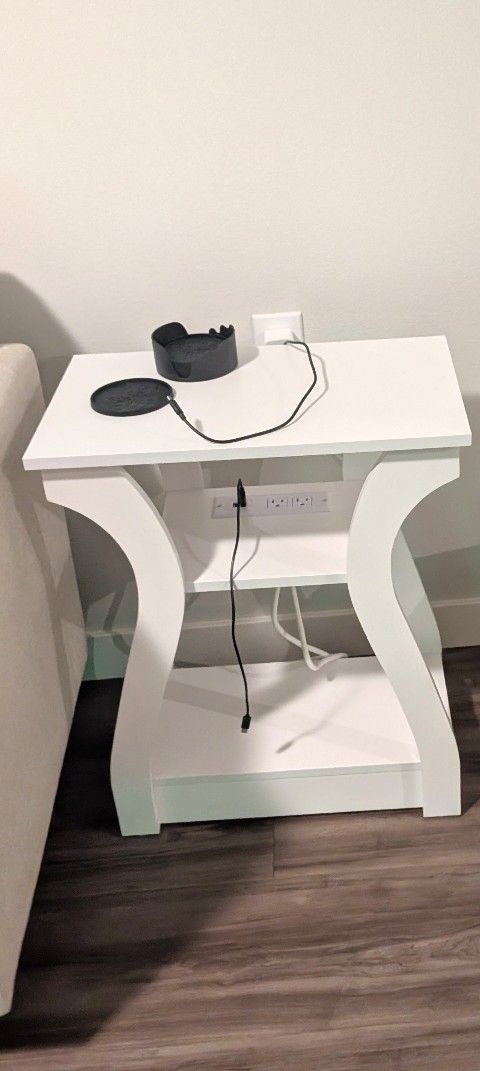 Charging End Table