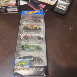 2016 HOT WHEELS STUNT CIRCUIT - 5 PACK 