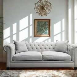 *Free Delivery!* Stunning Macy's Chesterfield Sofa