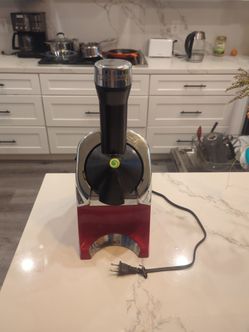 Yonanas Frozen Yogurt Maker
