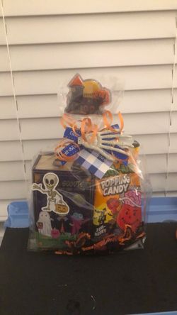 #6 Halloween Boo Gift set Pink holder and hand sanitizer B&BW