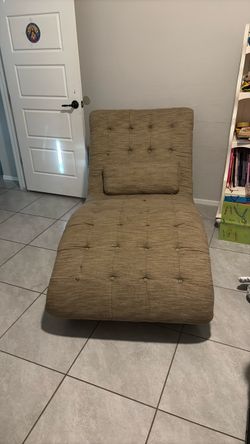 Chaise lounge