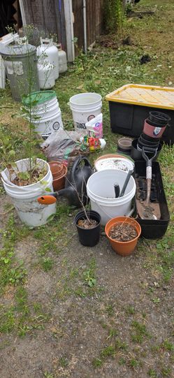 Free garden materials