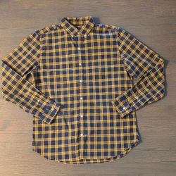 GAP Men's Button Down Plaid Shirt, Slim Fit, Large