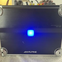 Alpine PDX 600 Watt Amplifier