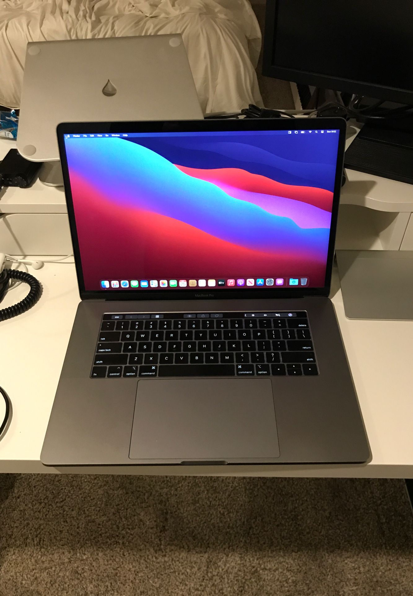 MacBook Pro 2018 15 inch i7 32gb RAM