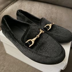 Kids moccasin Size 10