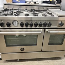 Bertazzoni 48” Gas Range – Excellent Condition – 3 Months Warranty 🔥