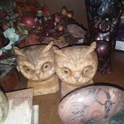 2 Alabaster Handcurved Marble Owl Book Ends.Buying Both