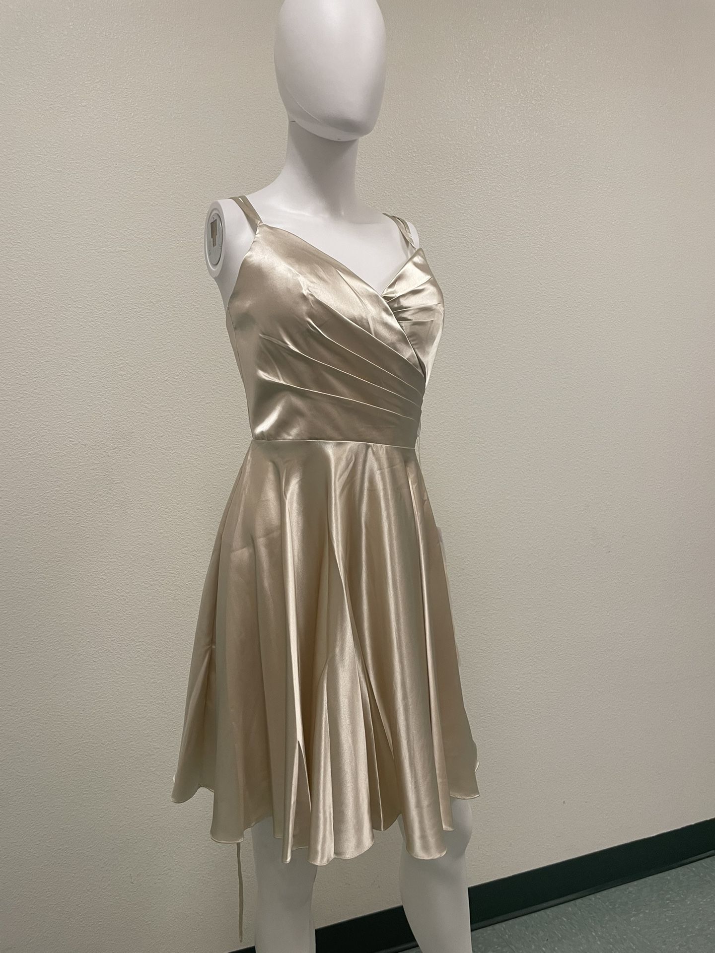 Baratos Porque Tienda Cierra. Precio Normal $75