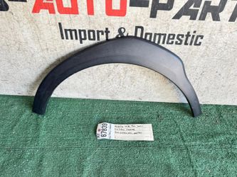 2018 - 2021 - 2023 SUBARU CROSSTREK FRONT LEFT FENDER FLARE ARCH MOLDING OEM AY67839