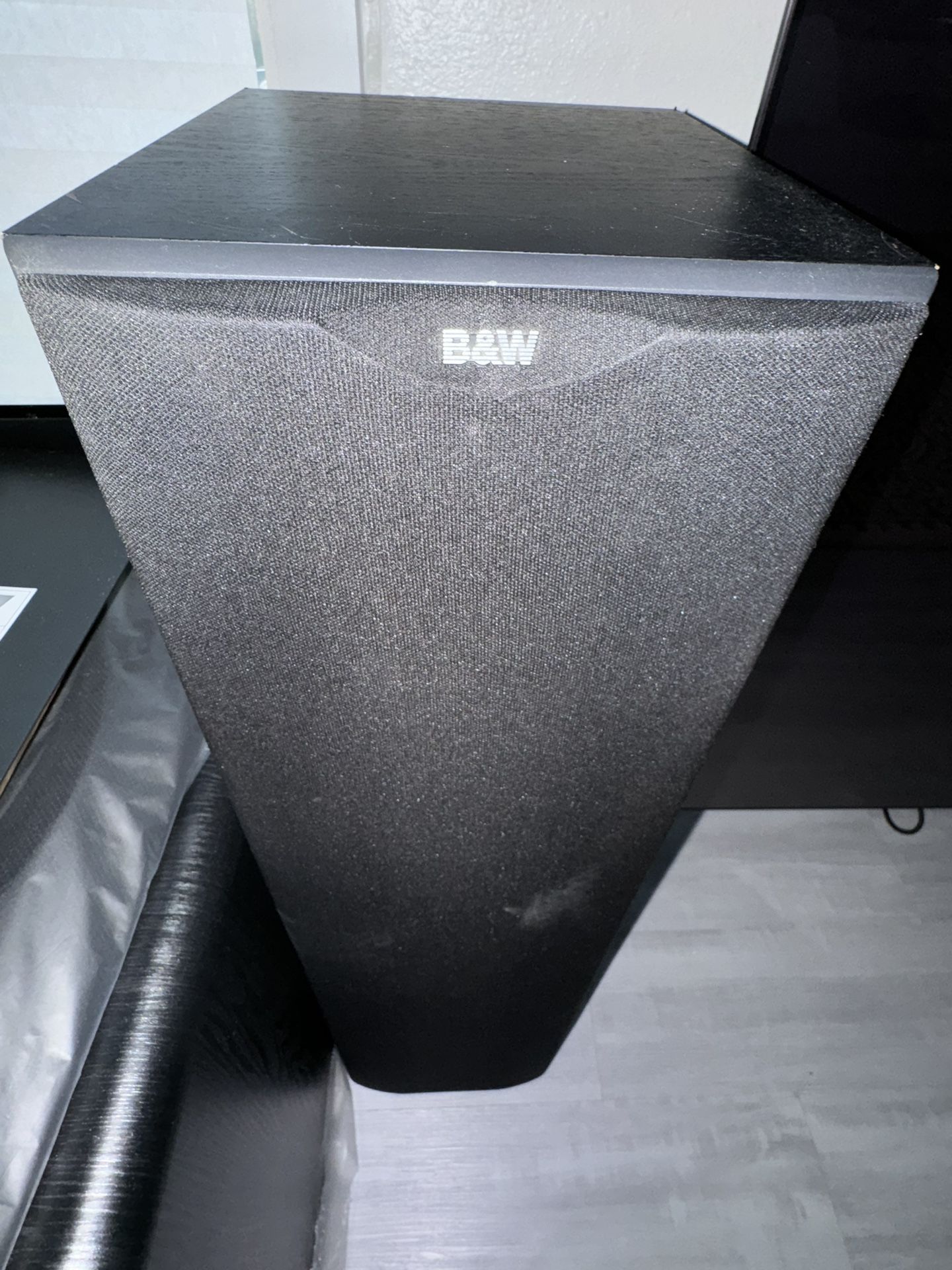 Bowers And Wilkins 603 S2 FLOOR STANDING SPEAKERS Pair