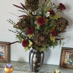 Artificial Flowers With Vase