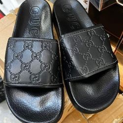Men's Gucci Slides Case Of 7
