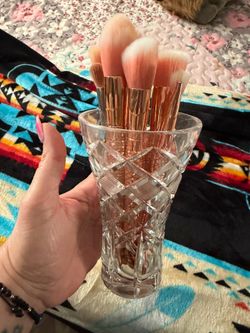 Makeup brushes