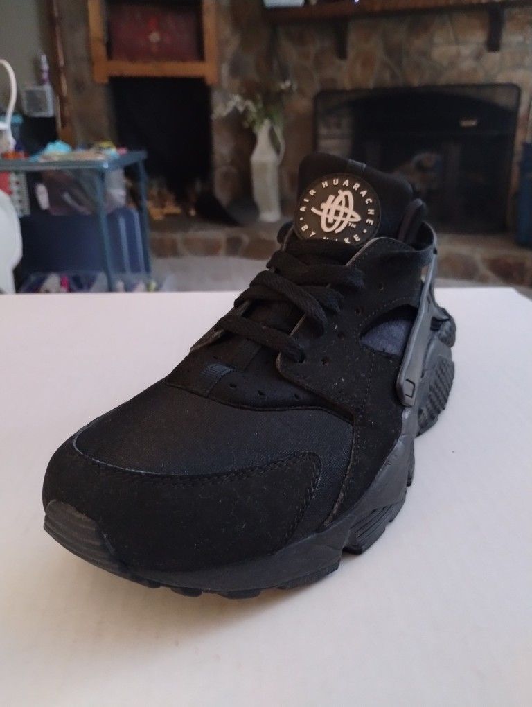 (Size 8 Men / 9 Women) Nike Air Huarache Unisex Running Athletic Shoes Triple Black 318429-003
