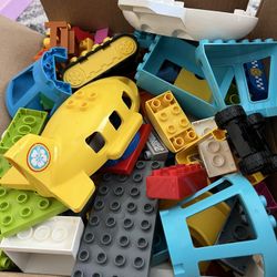 Lego Duplo Lot (about 150 Pieces) 