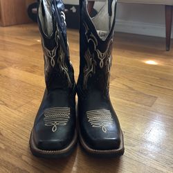 Size 11 1/2 Genuine Leather stitched Boots.
