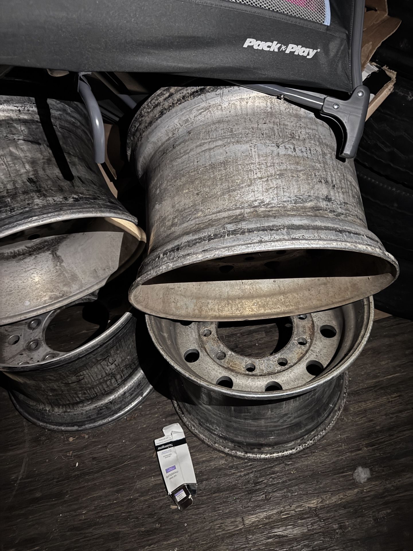 Freight Liner Super single Aluminum Rims