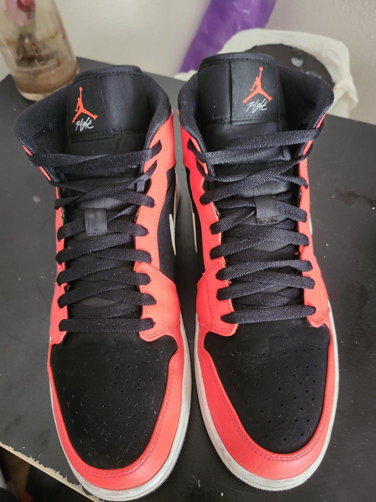 Nike Jordan 1s 