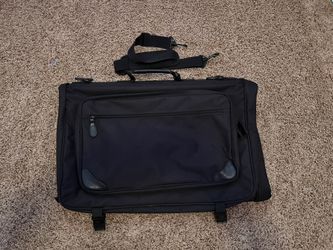 Tri-fold garment suit bag