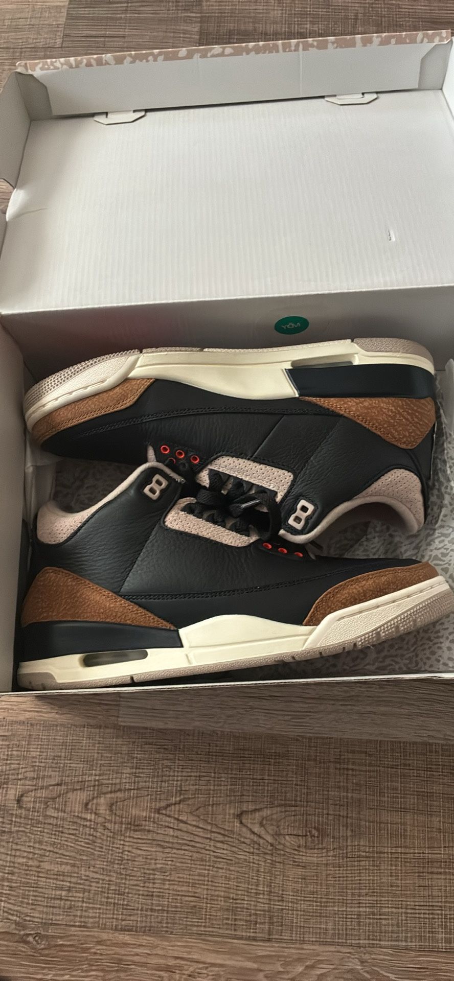 Jordan 3 Desert elephant Size 8.5