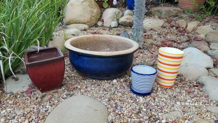Glazed ceramic pots