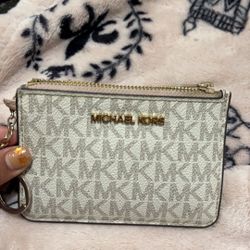 Michael Kors Small Wallet 