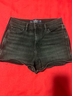 Hollister High-Rise Denim Shorts Size 7/W28