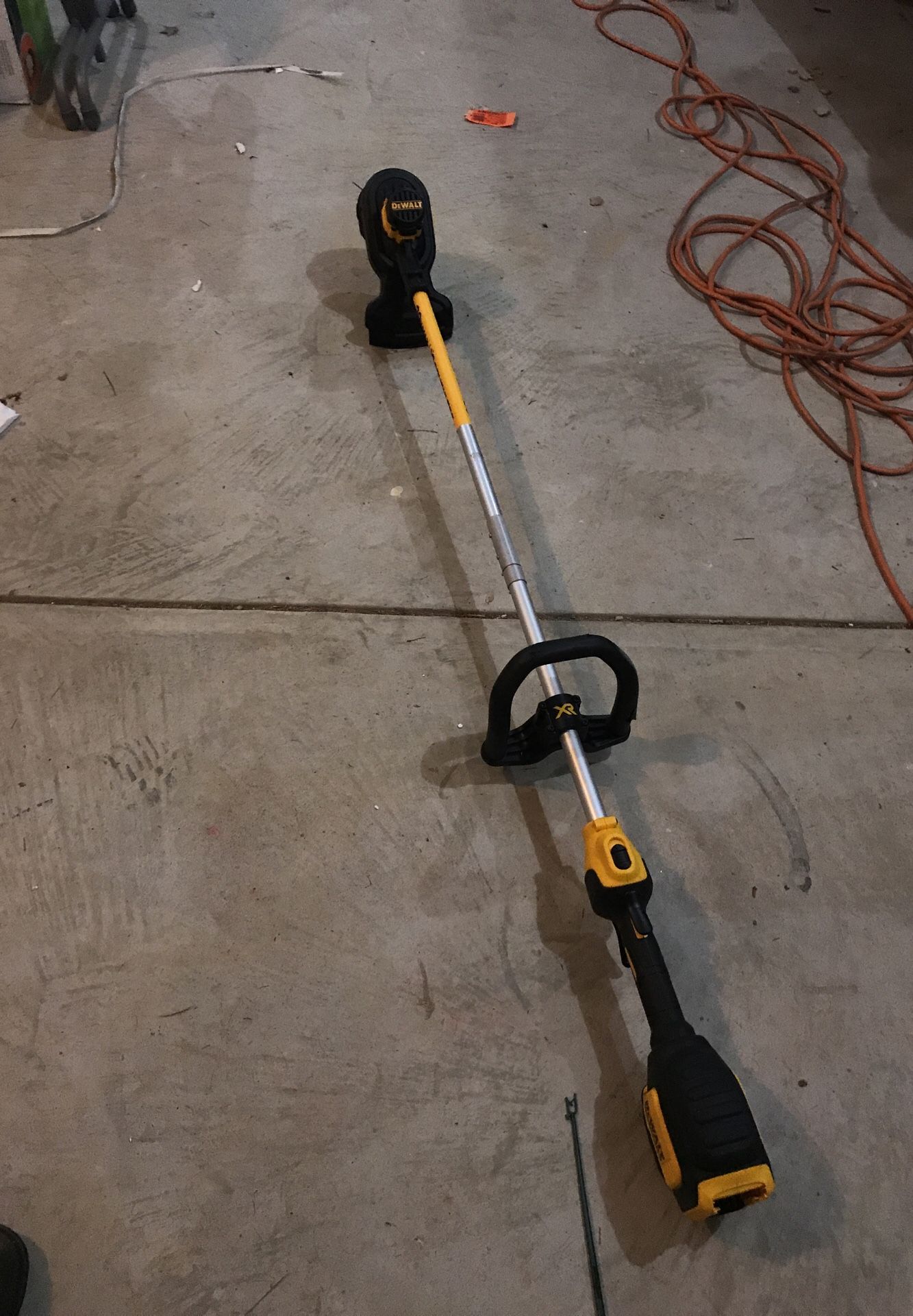 Restringing a discount dewalt weed eater