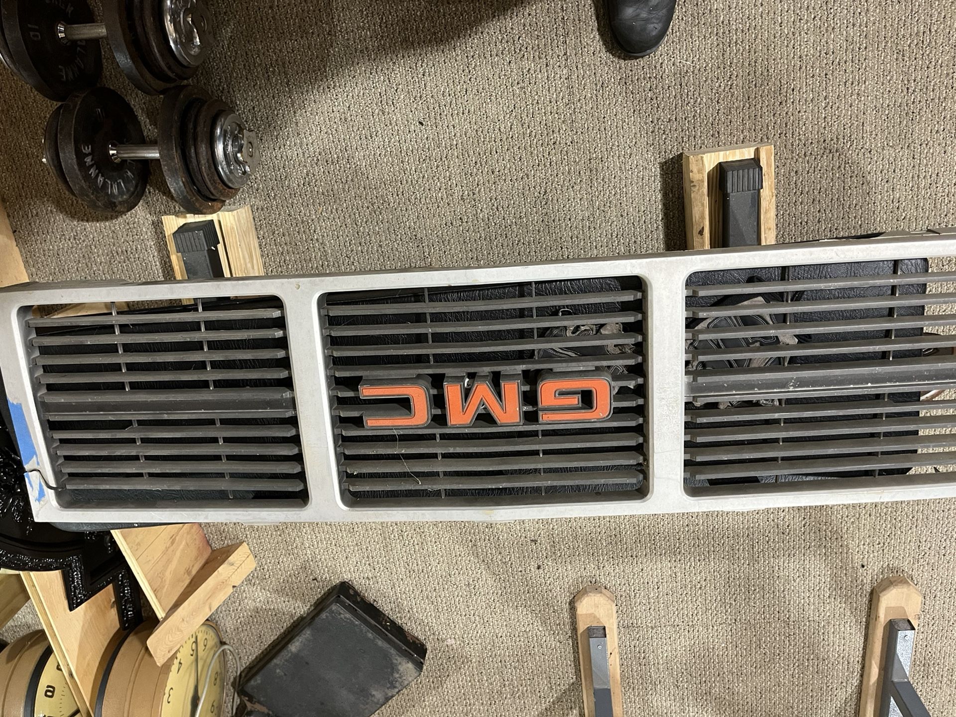 GMC Van Grill Maybe 89