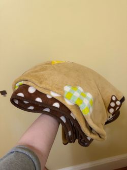 Moving Sale by 8/31/26: blanket