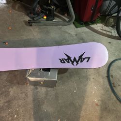 Lamar Women’s Snowboard With Flo Bindings 