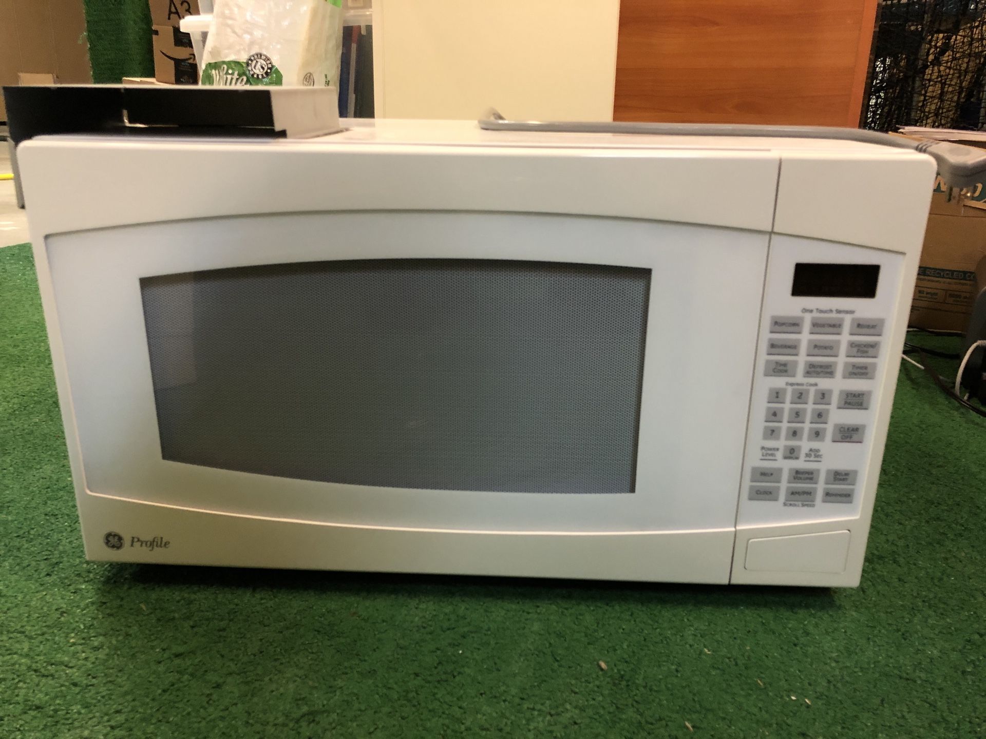 General Electric Microwave