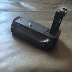 Vertical Battery Grip Canon 7D Mark II 