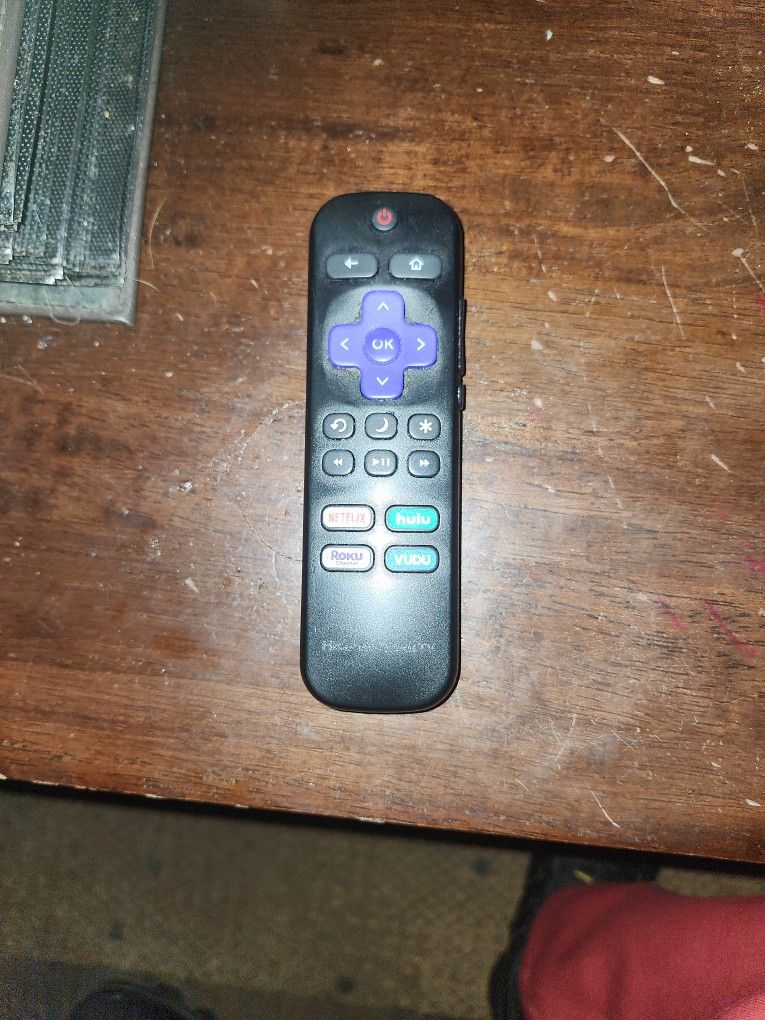 ALMOST NEW AUTHENTIC ROKU TV REMOTE CONTROL.
