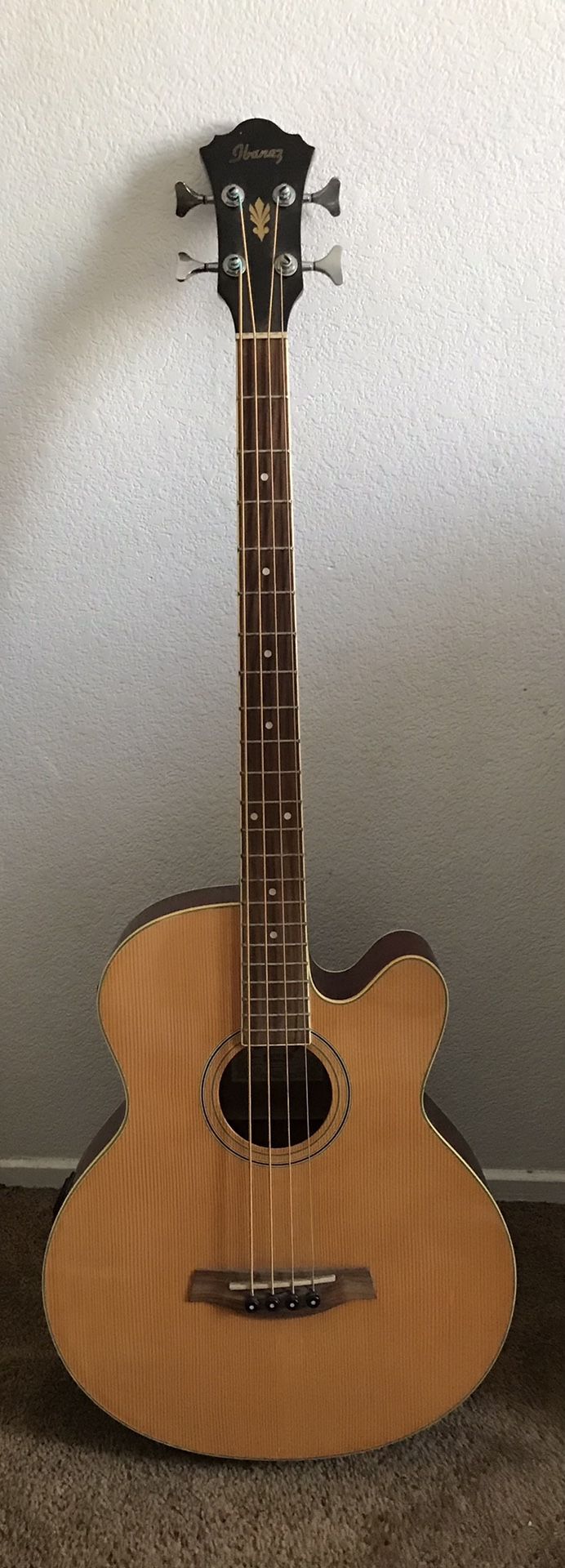 Ibanez AEB5E-NT-3U-01 Acoustic/Electric 4-String Bass Guitar