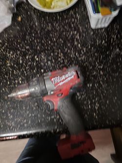 Milwaukee 18 v drill / battery no charger